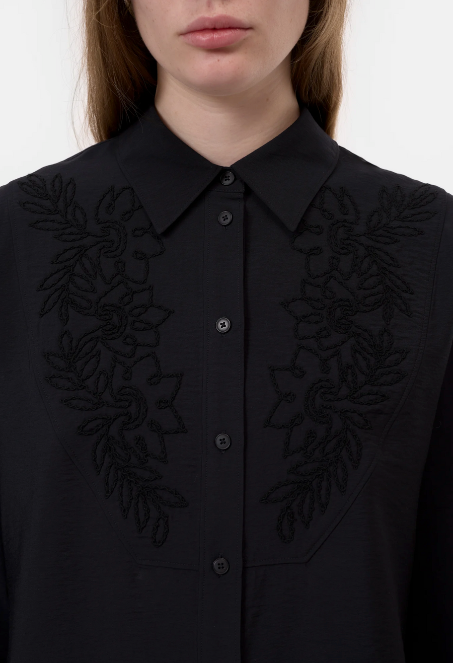 Closed Embroidered Shirt - Black