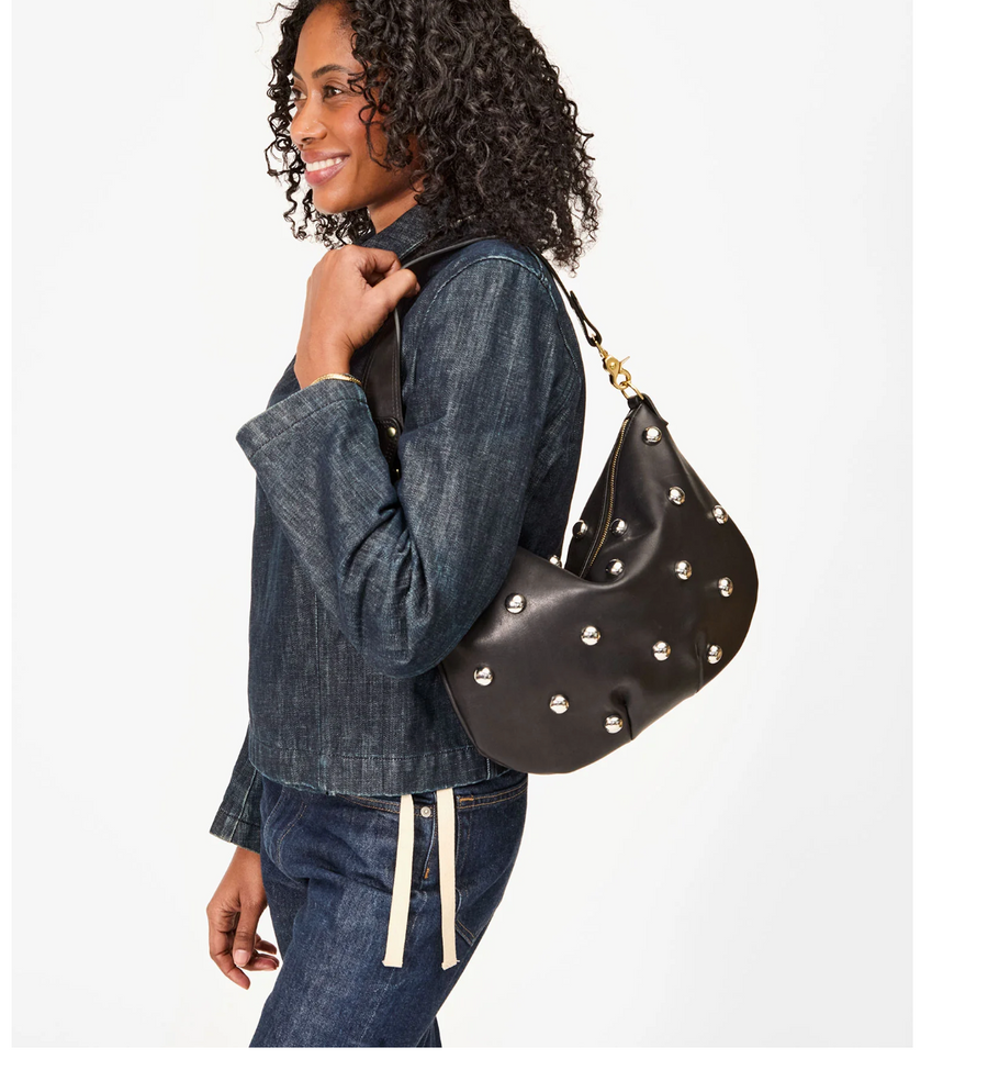 Clare V. | Moyen Messenger - Black Naturelle W/ Studs